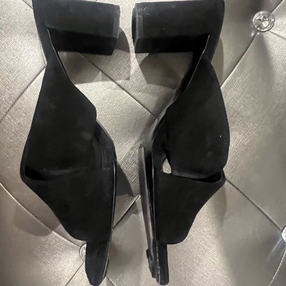 Authentic ysl block heel pumps - Picture 4 of 7
